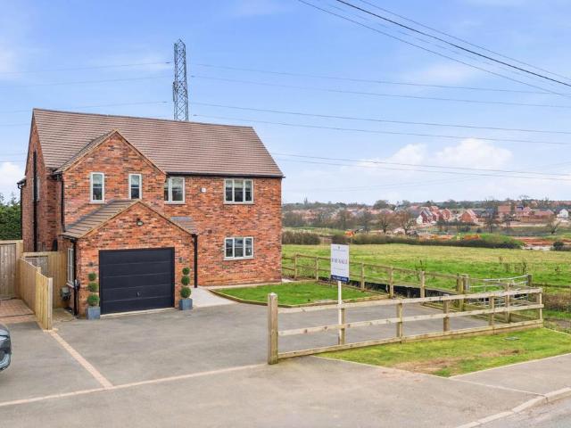 House for sale in West Midlands