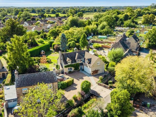 House for sale in South Cerney, Cotswold