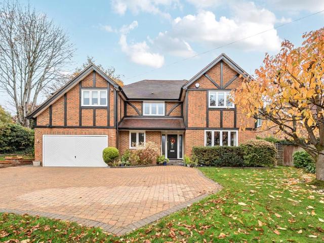House for sale in Chalfont St. Peter, Denham