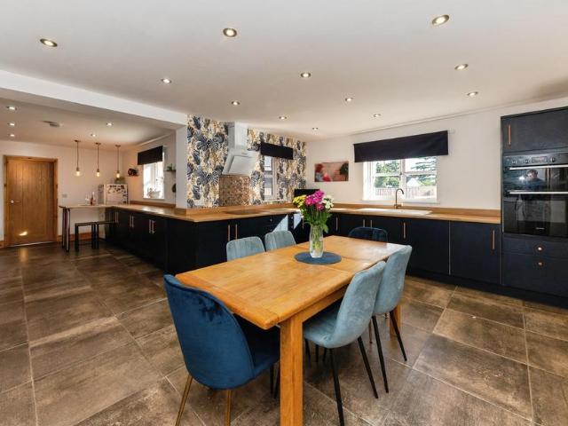 House for sale in New Waltham, Scartho