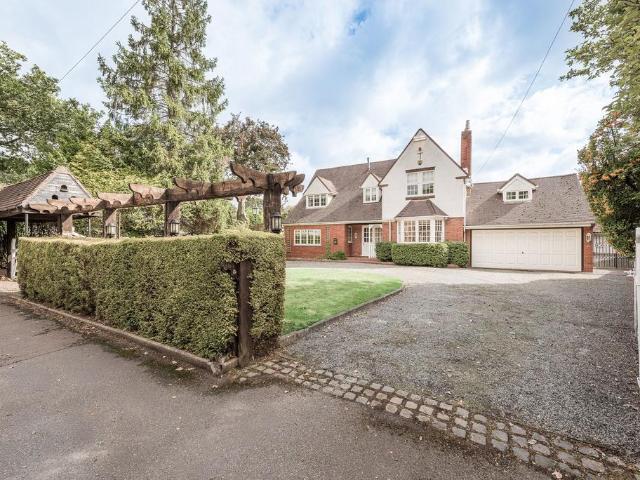 House for sale in Walmley, Birmingham