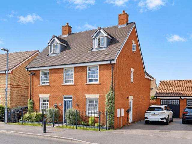 House for sale in Stotfold, Bedfordshire