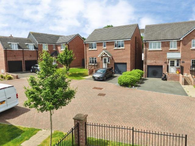 House for sale in Llanedi, Fforest