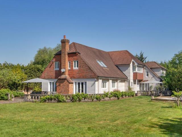 House for sale in Bridgefield, Kent
