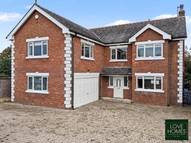 House for sale in Common Edge, Blackpool