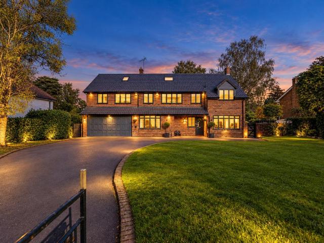 House for sale in London Borough of Croydon, Greater London