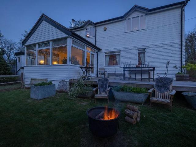 House for sale in Heathlands, East Sussex