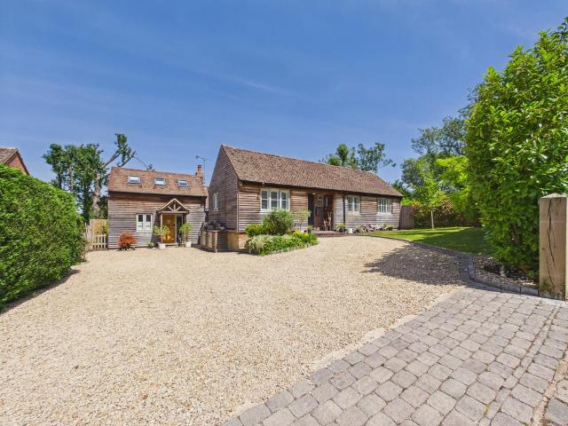 House for sale in Stokenchurch, Buckinghamshire