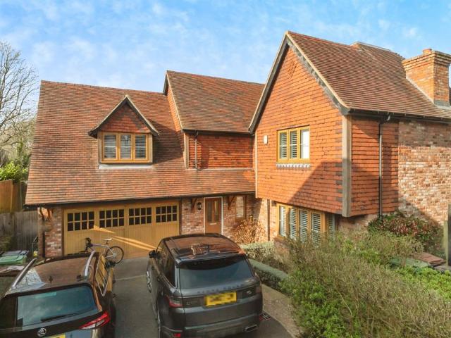 House for sale in Baldslow, Heathlands