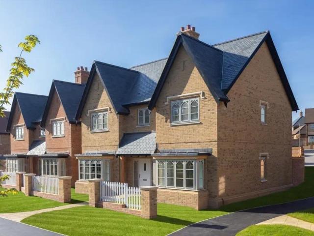 House for sale in Oakley, Merley