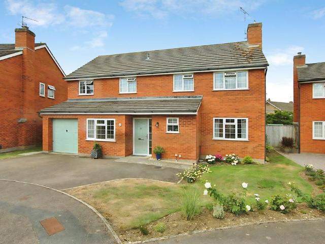 House for sale in Golden Valley, Gloucestershire