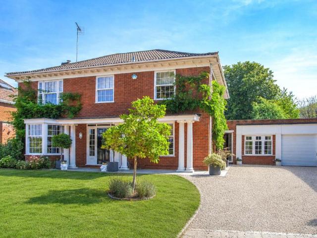 House for sale in Sheeplands Farm, Wargrave