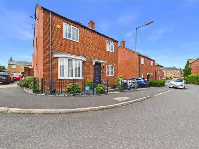 House for sale in Buckingham, Buckinghamshire