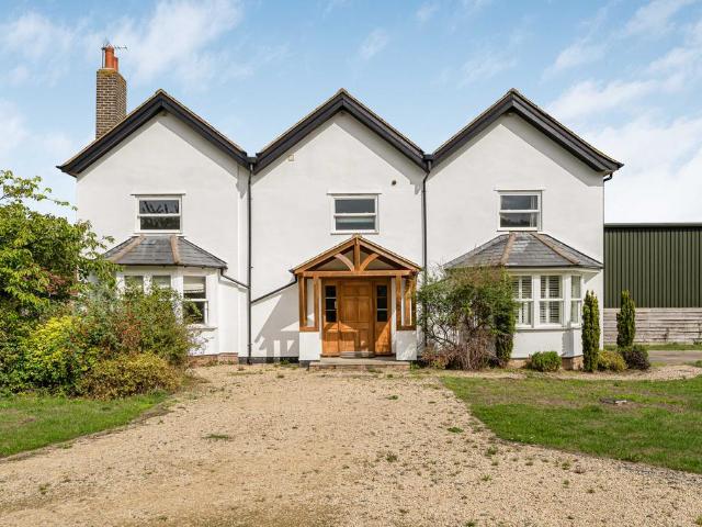 House for sale in Ashlyns Estate, Pouchen End