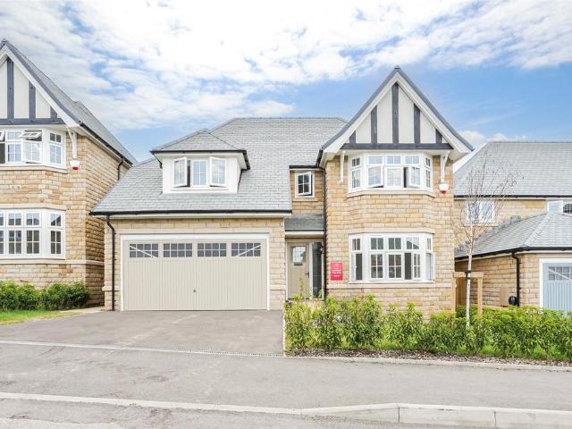 House for sale in Saddleworth, Pendock