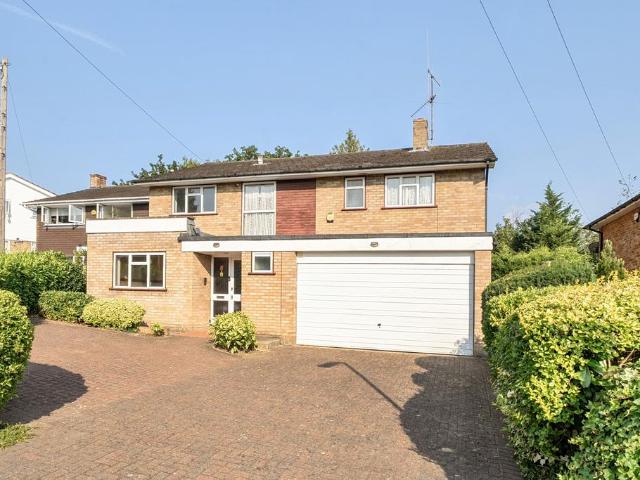 House for sale in Northwood, Greater London
