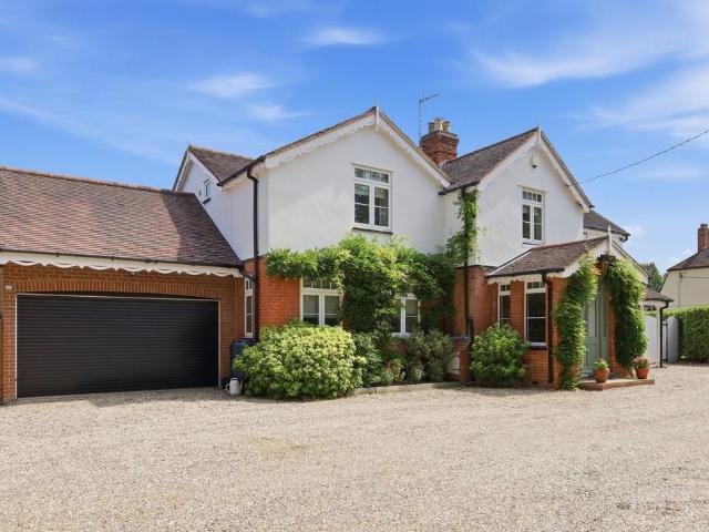 House for sale in South Hanningfield, Chelmsford