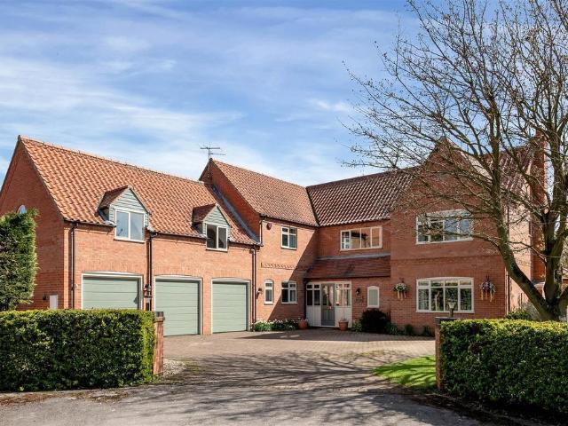 House for sale in Alverton, East Midlands