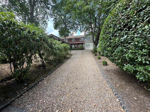 House for sale in Hart, Hampshire