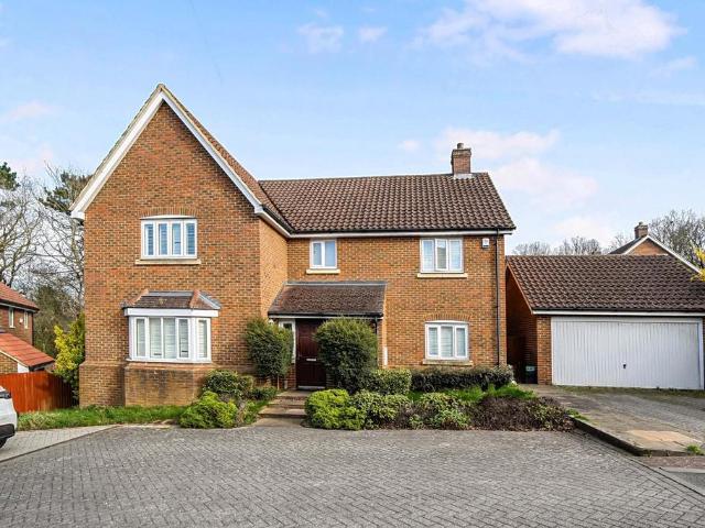 House for sale in Petts Wood, Greater London