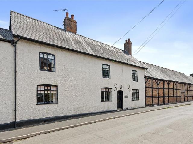 House for sale in Stanford On Avon, Leicestershire