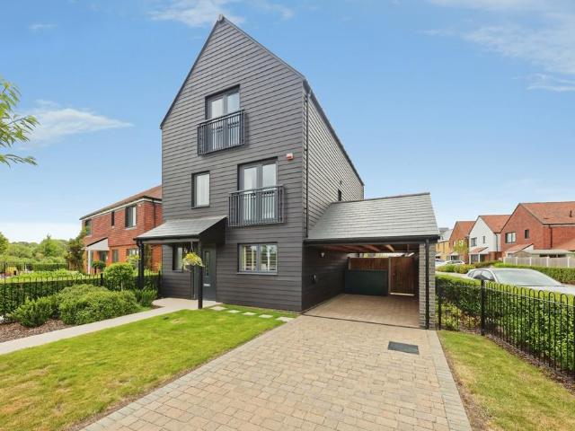 House for sale in The Bridge, Kent