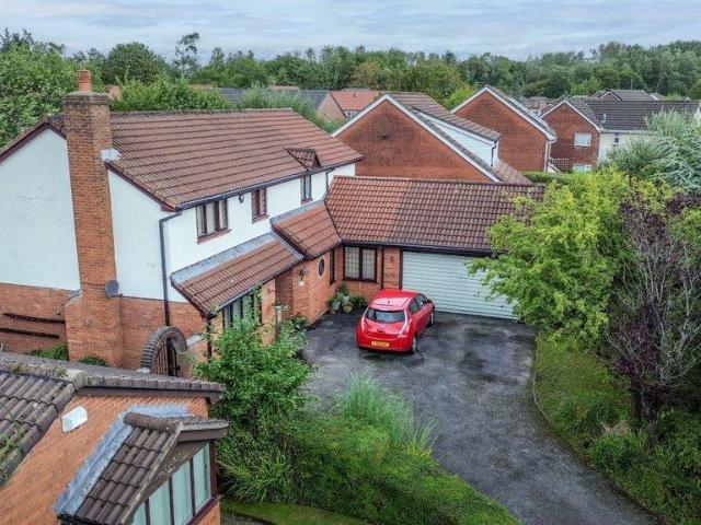 House for sale in Cottam, Preston