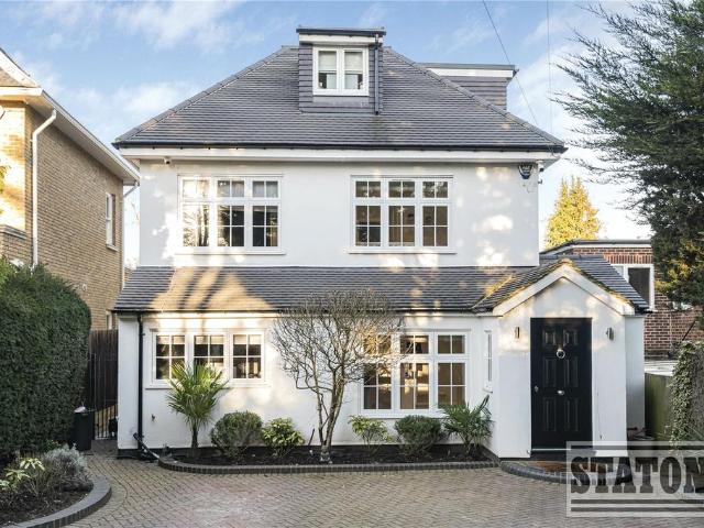 House for sale in Greater London