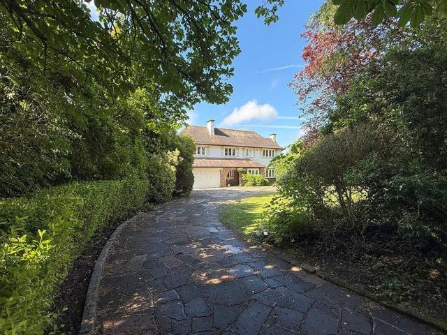 House for sale in London Borough of Croydon, Greater London