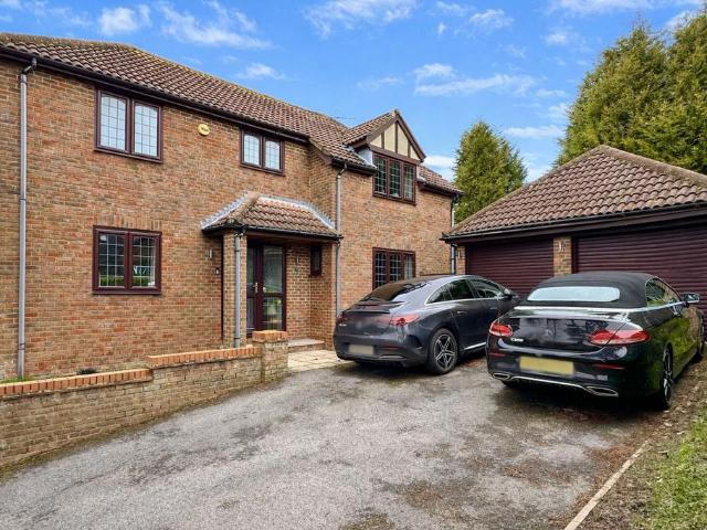 House for sale in Whydown, Heathlands