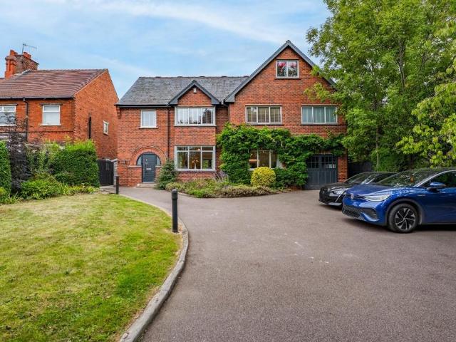 House for sale in Newbold, Loundsley Green