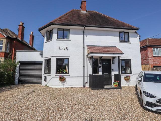 House for sale in Calne