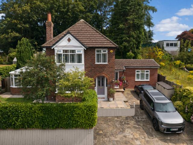 House for sale in Bollinbrook, Macclesfield