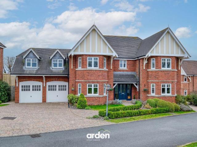 House for sale in Crookhill, Worcestershire