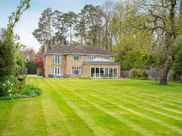 House for sale in Sunninghill and Ascot, South Ascot