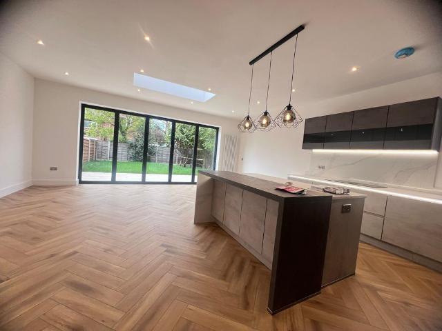 House for sale in Ashton upon Mersey, Trafford Park