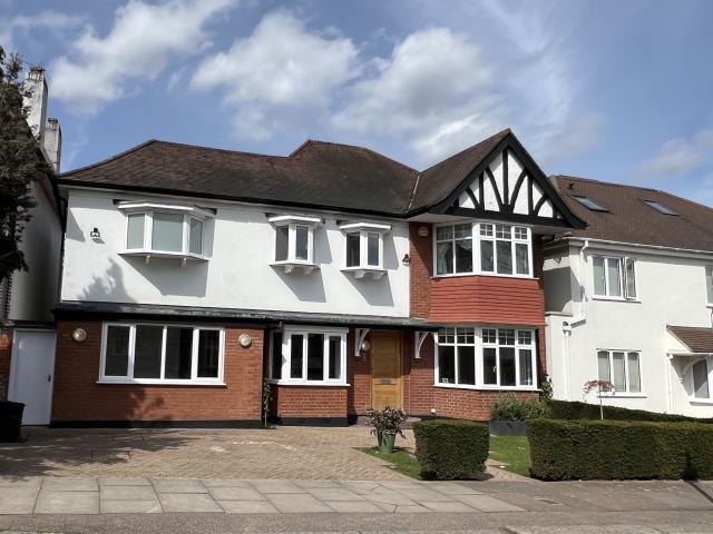 House for sale in Hendon, Greater London