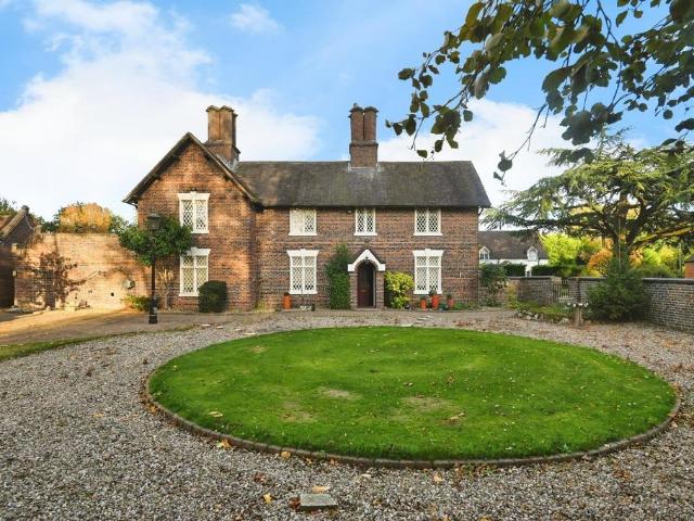 House for sale in Lea Marston, Gun Hill