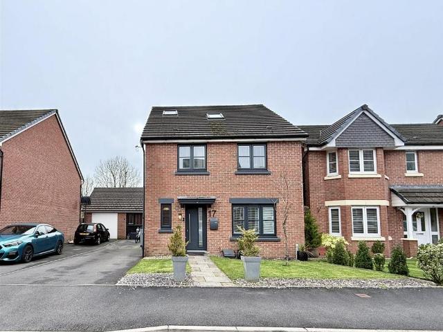 House for sale in Llwydcoed
