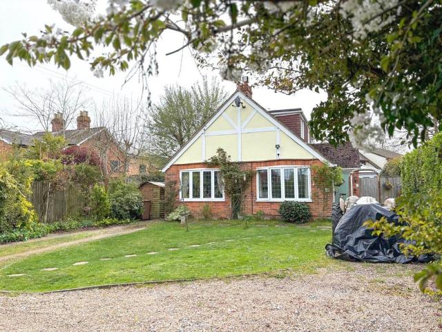 House for sale in Berrick Salome, Oxfordshire