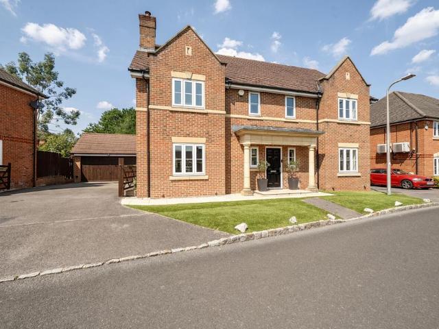 House for sale in Shinfield