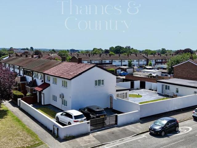House for sale in Slough