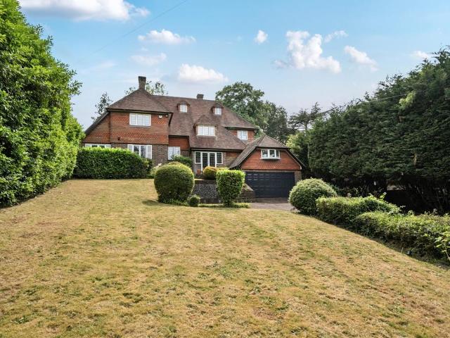 House for sale in Elmstead, Cat Hill