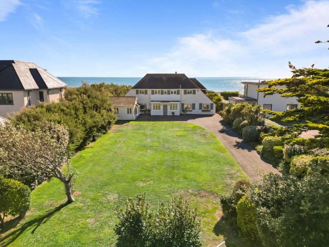 House for sale in Angmering on Sea, Arun