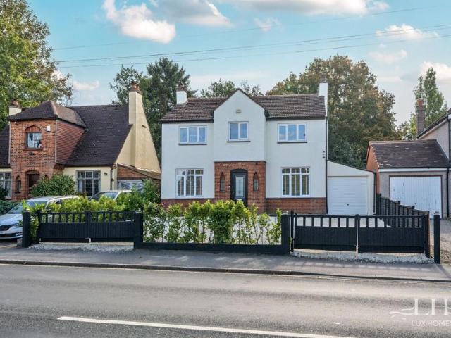 House for sale in Brook Street, Navestock Side