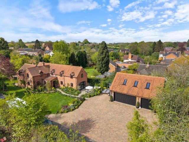 House for sale in Alverton, East Midlands