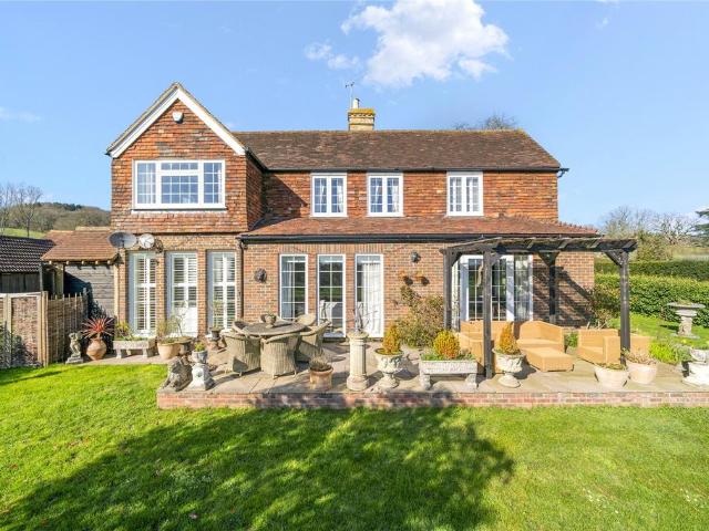 House for sale in The Butts, Kent