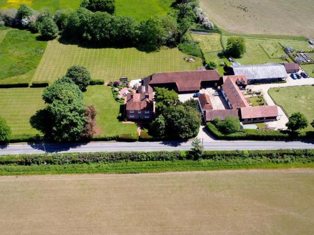 House for sale in East Clandon, Westborough