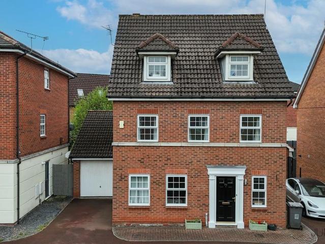 House for sale in Winwick Park, Warrington