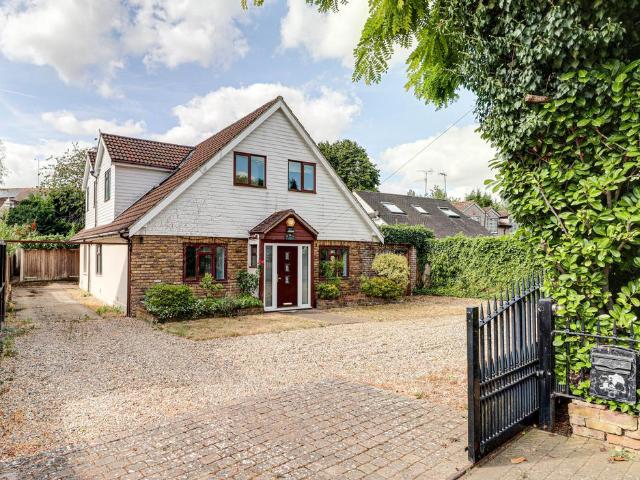 House for sale in Waterdale, St Albans